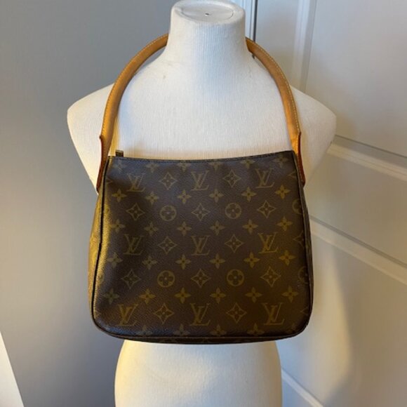 Louis Vuitton Looping Bag - Picture 6 of 11